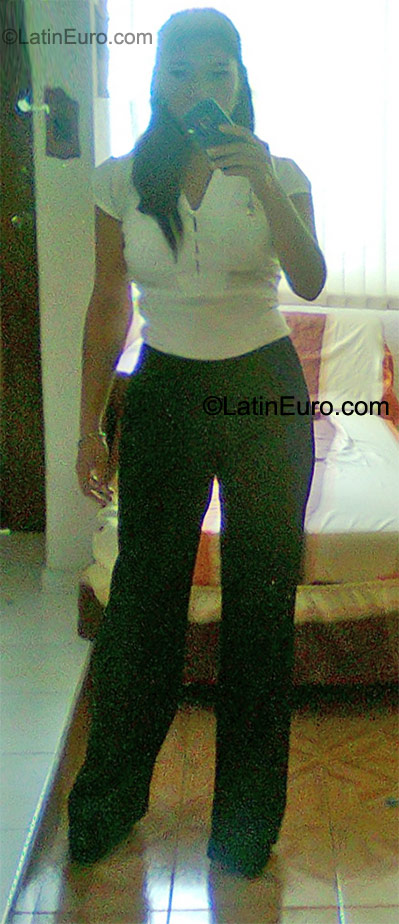 Date this gorgeous Mexico girl Ariana from Puebla MX592