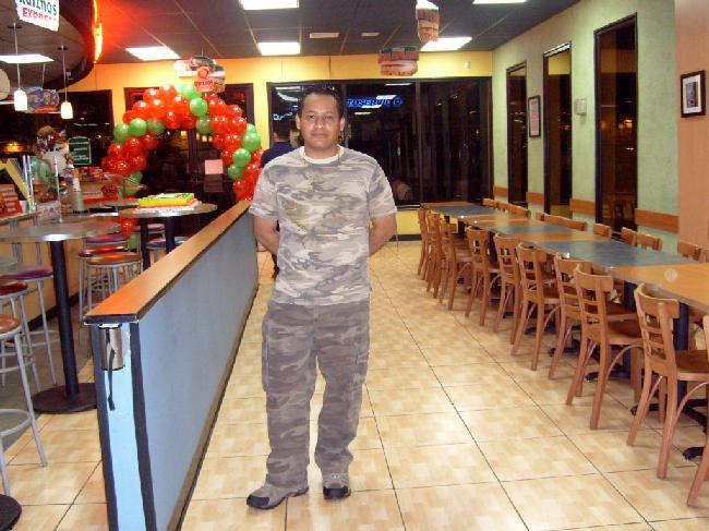 Date this nice looking Honduras man Franki from Tegucigalpa HN554