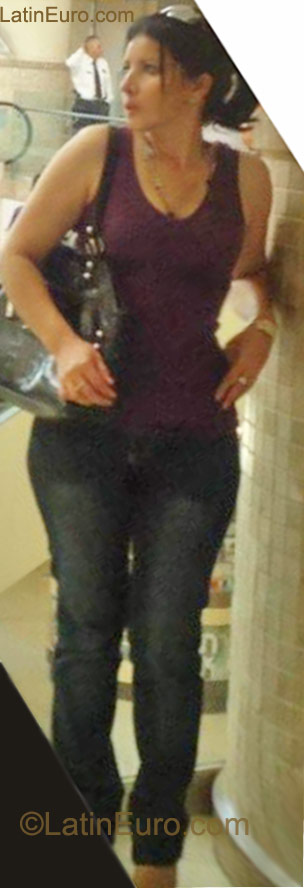 Date this exotic United States girl Karla from Hallandale Beach US12296