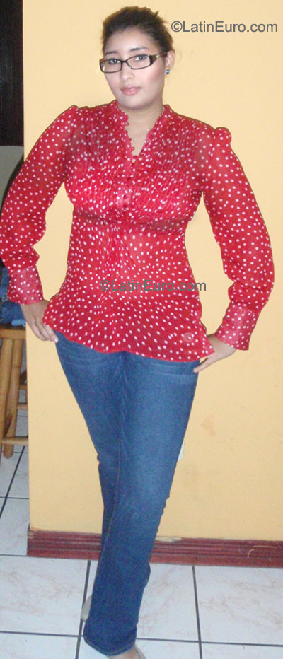 Date this lovely Costa Rica girl Olga Maria from San Jose CR180