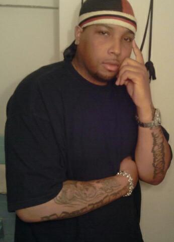 Date this happy United States man Divine from Jamaica US12376
