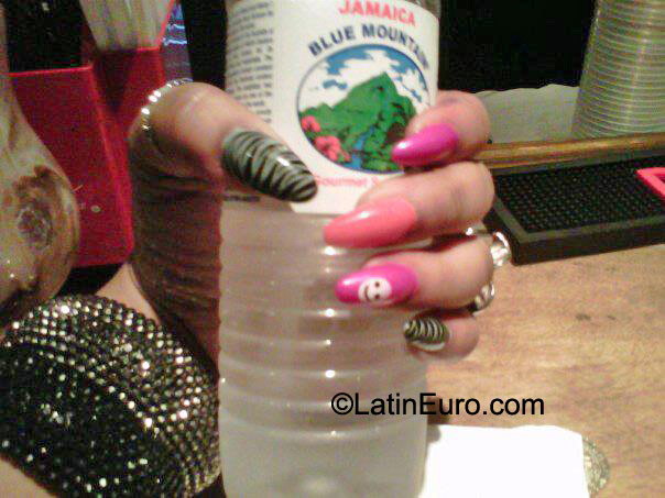 Date this passionate Jamaica girl Lea from Kingston JM439