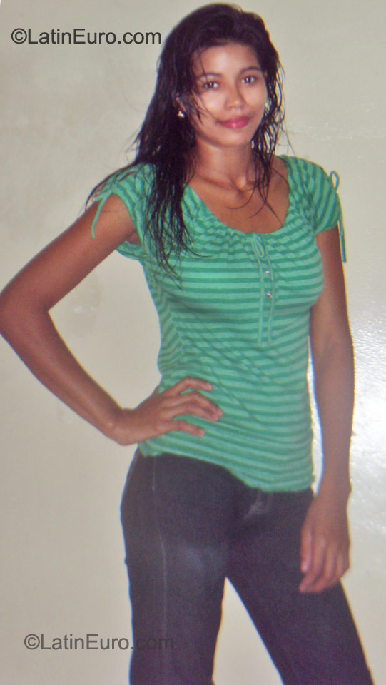 Date this hard body Honduras girl NORA from San Pedro Sula HN603