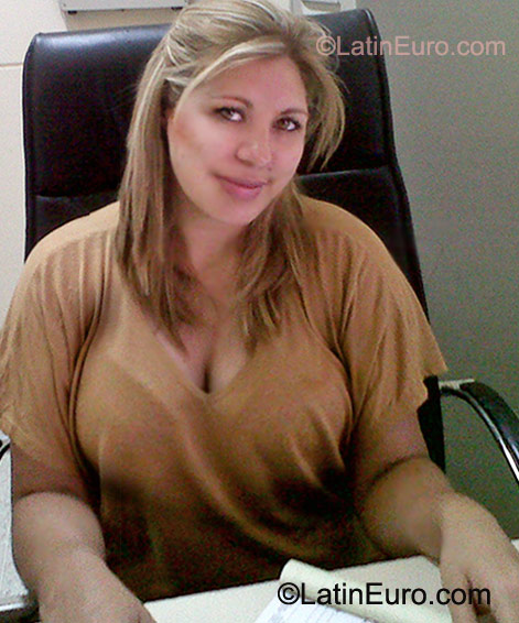 Date this young Honduras girl Vanessa from San Pedro Sula HN795