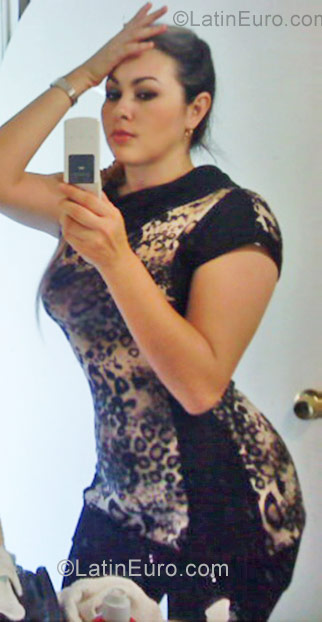 Date this athletic Mexico girl Enriqueta from Guadalajara MX737