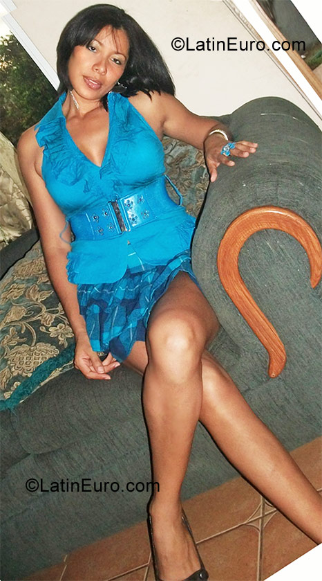 Date this attractive Panama girl Marielena from David PA254