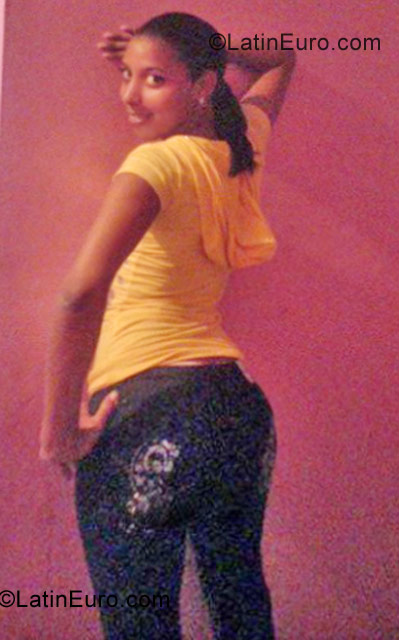 Date this fun Dominican Republic girl Milly from Santo Domingo DO10500