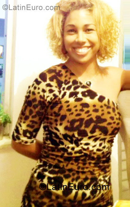 Date this nice looking Brazil girl Kassia from Jacobina BR6427