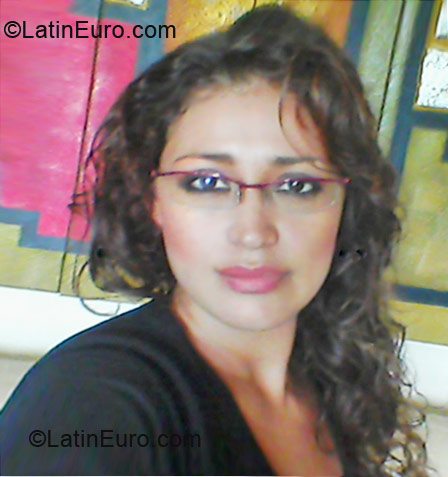 Date this charming Panama girl Yohana from Panama City PA260