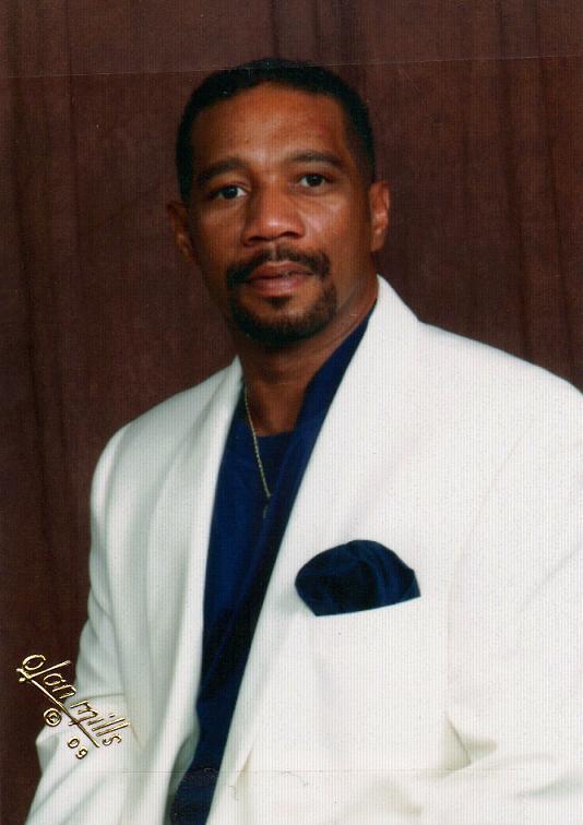 Date this tall United States man KELVIN from Pensacola US12469