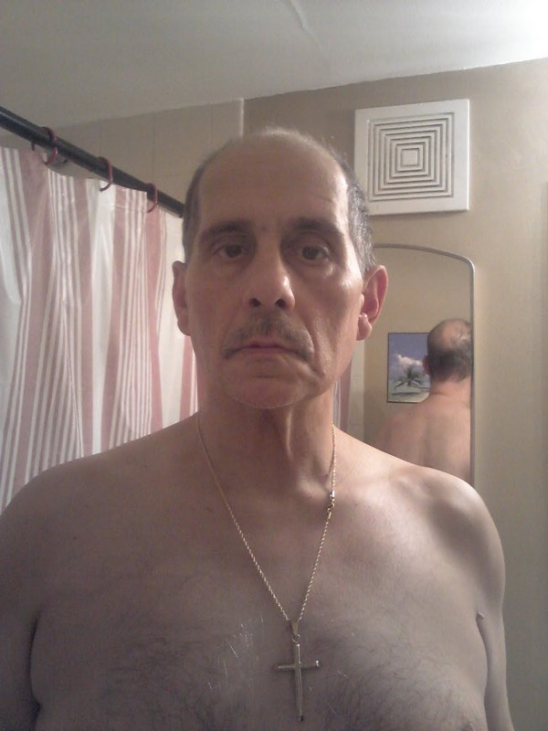 Date this tall United States man Nicholas from New York US12521