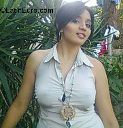 Date this georgeous El Salvador girl Amanda from San Salvador SV38