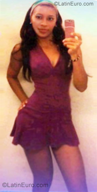 Date this delightful Colombia girl Cindy from Barranquilla CO9709