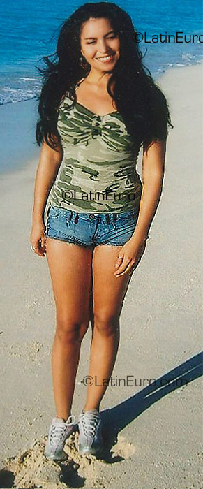 Date this athletic United States girl Julia from Miami US12650