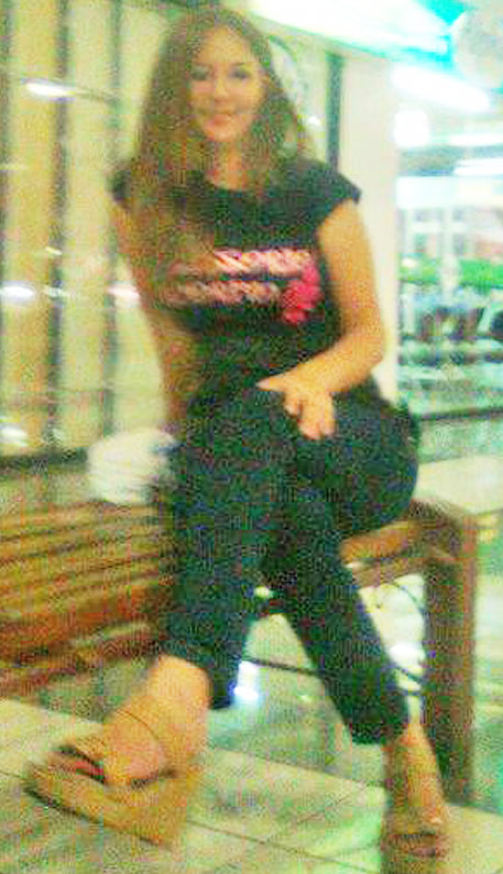 Date this sensual Costa Rica girl Viviana33 from San Jose CR215