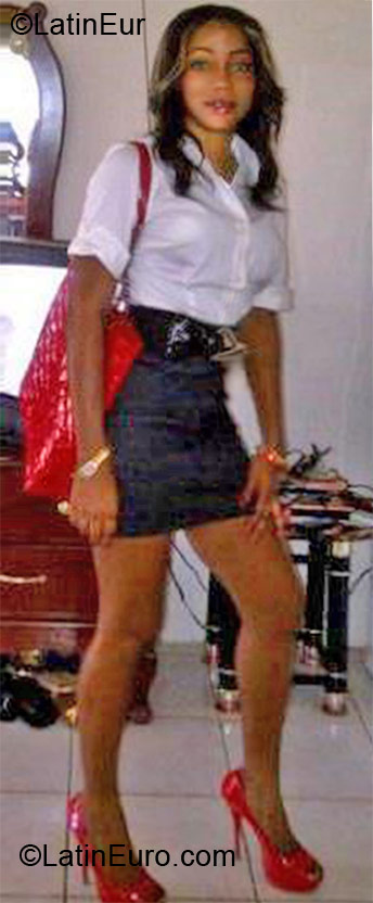 Date this sensual Jamaica girl Sandy from St. Elizabeth JM492