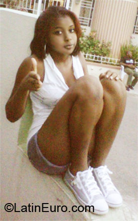 Date this hard body Dominican Republic girl Josefina from Santiago DO10897