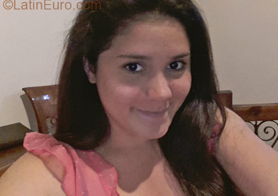 Date this good-looking Peru girl Karen from Lima PE540