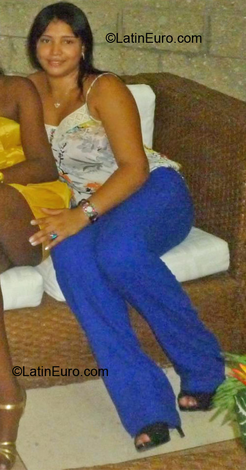 Date this pretty Colombia girl Yudy from Riohacha CO10193