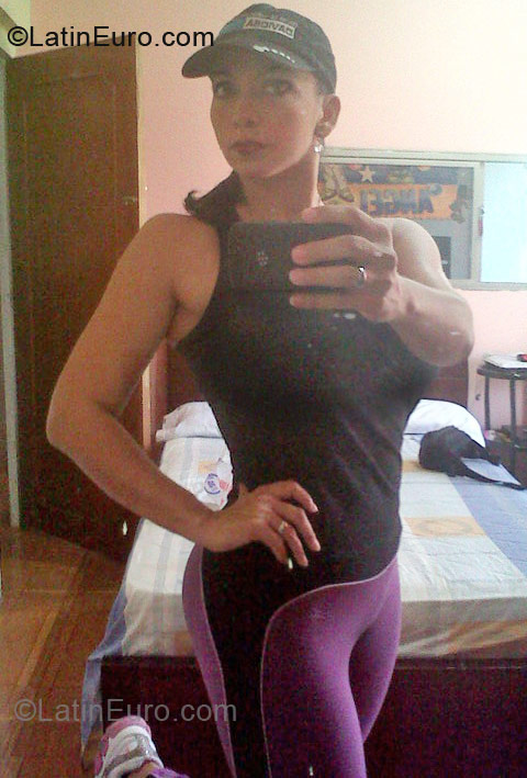 Date this sultry Colombia girl MARIA PAULA from Girardot CO10243