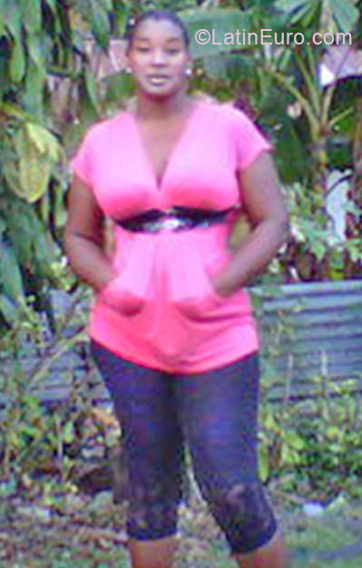 Date this georgeous Jamaica girl Suzan from Kingston JM531