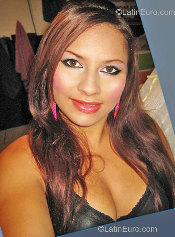 Date this fun Costa Rica girl Visol from San Jose CR234