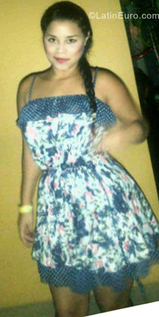 Date this lovely Colombia girl Diana from Cali CO10533