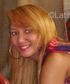 Date this hot Dominican Republic girl Deisi from Santiago DO11677