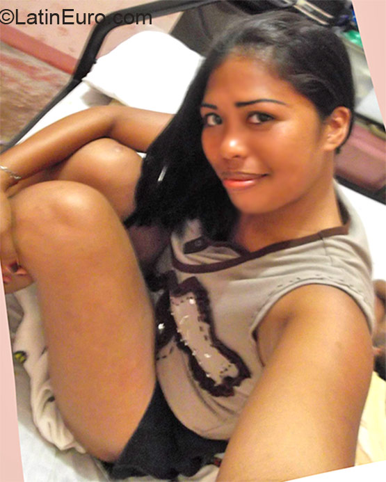 Date this foxy Philippines girl Petirose from Bislig City PH478