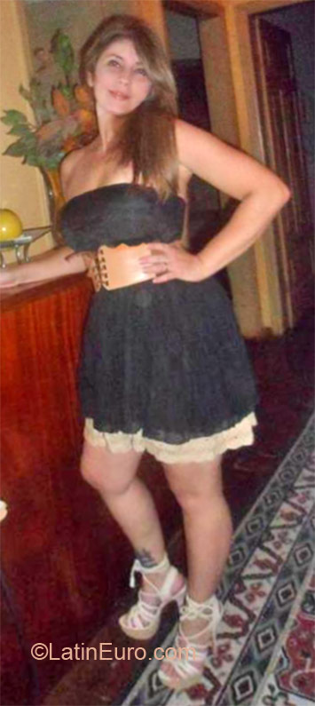 Date this lovely Brazil girl Lora from Teofilo Otoni BR7020