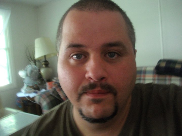 Date this funny United States man Livefree18202ya from Syracuse US13484
