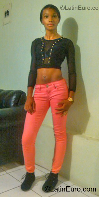 Date this young Jamaica girl Theresa from Montego Bay JM677