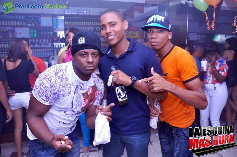 Date this nice looking Dominican Republic man Erickson navarr from Santo Domingo DO12108