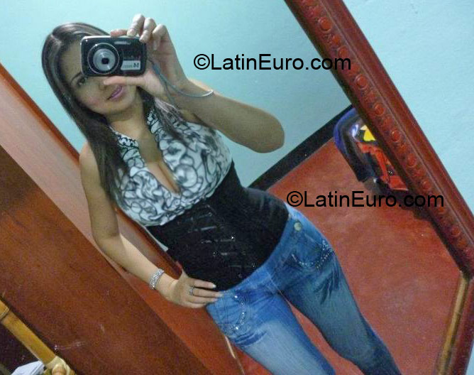 Date this young Bulgaria girl Katerin from amsterdam CO11495