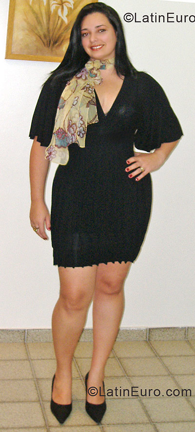 Date this hard body Brazil girl Clea from Recife BR7106