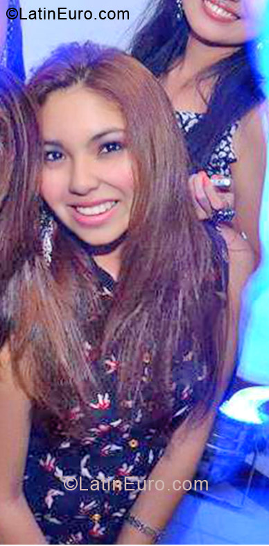Date this happy Peru girl Alejandra Otoya from Trujillo PE775
