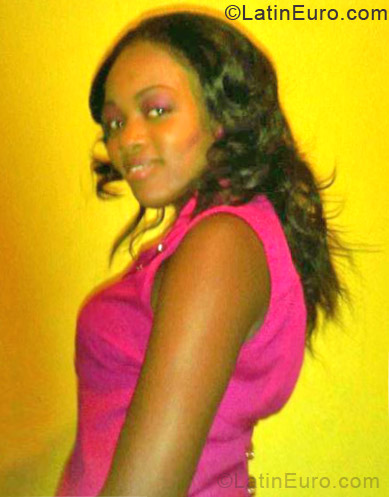 Date this lovely Jamaica girl Shonika from Kingston JM777