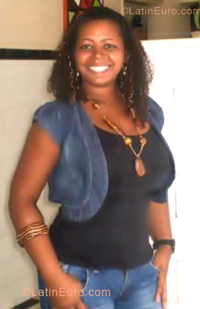 Date this gorgeous Brazil girl Maria Jose from Recife BR7142