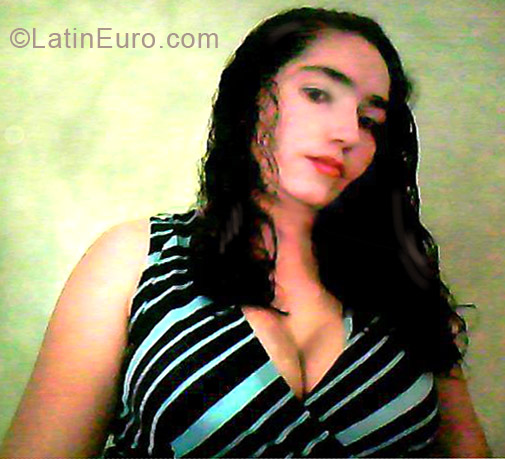 Date this delightful Honduras girl Blanca from San Padro Sula HN767