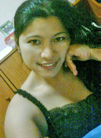 Date this foxy Singapore girl Vhine from Singapore SG13
