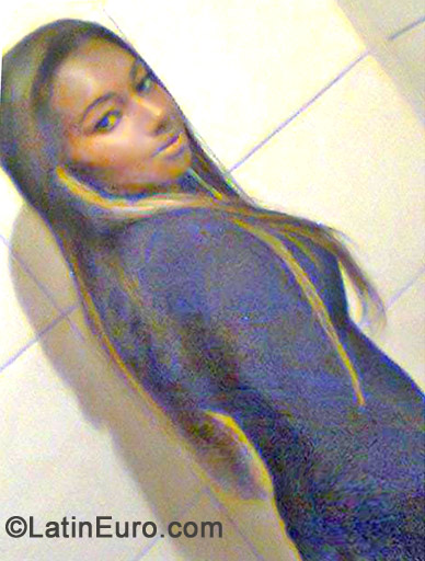 Date this sensual Brazil girl Nathalia from Sao Paulo BR7238