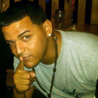 Date this good-looking Dominican Republic man Julio angel var from Santo Domingo DO13360