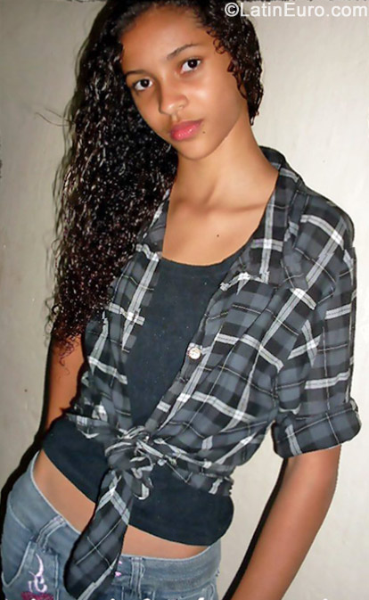 Date this sensual Brazil girl Thays from Quedas Do Iguacu BR7274