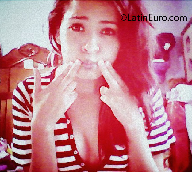 Date this hard body Mexico girl Aleesh from Saltillo MX811