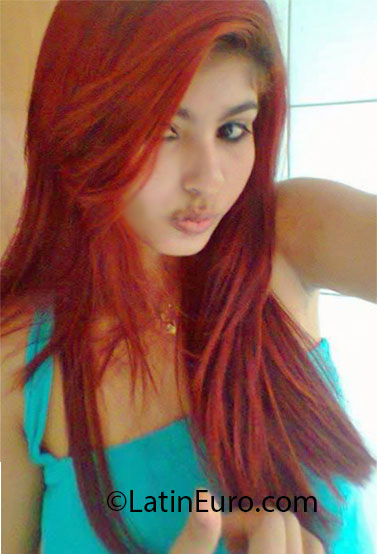 Date this happy Brazil girl Flavia from Sao Jose Do Rio Preto BR7381