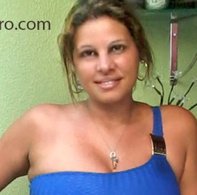 Date this cute Brazil girl Fabiola from Salvador BR7400