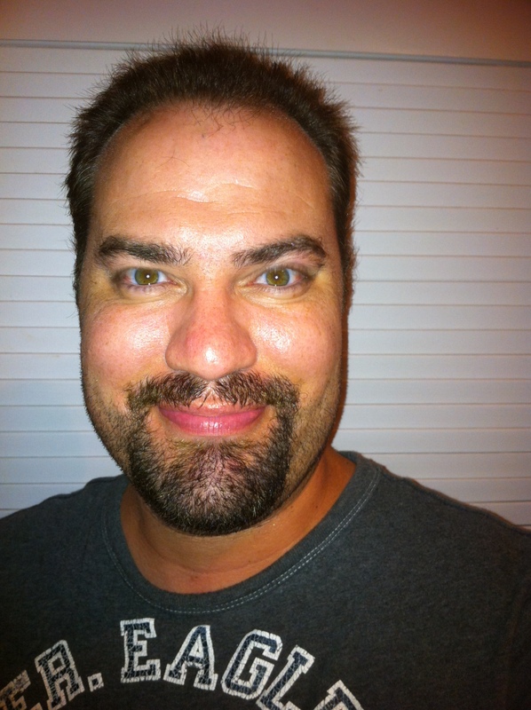 Date this charming United States man Wes from Kona US13895