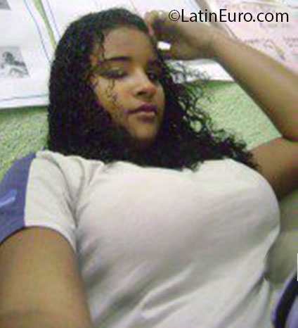 Date this tall Brazil girl Mariana from Rio De Janeiro BR7445
