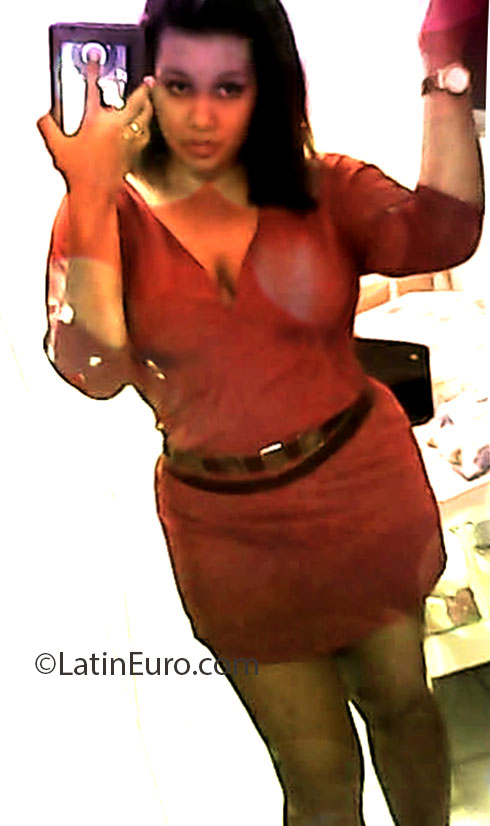 Date this delightful Brazil girl Daniela from Cuiaba BR7499