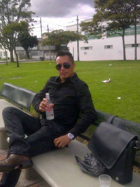 Date this young Colombia man Fernando from Bogota CO12209